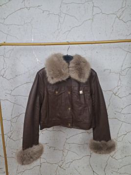 CHAQUETA DE CUERO PELOS