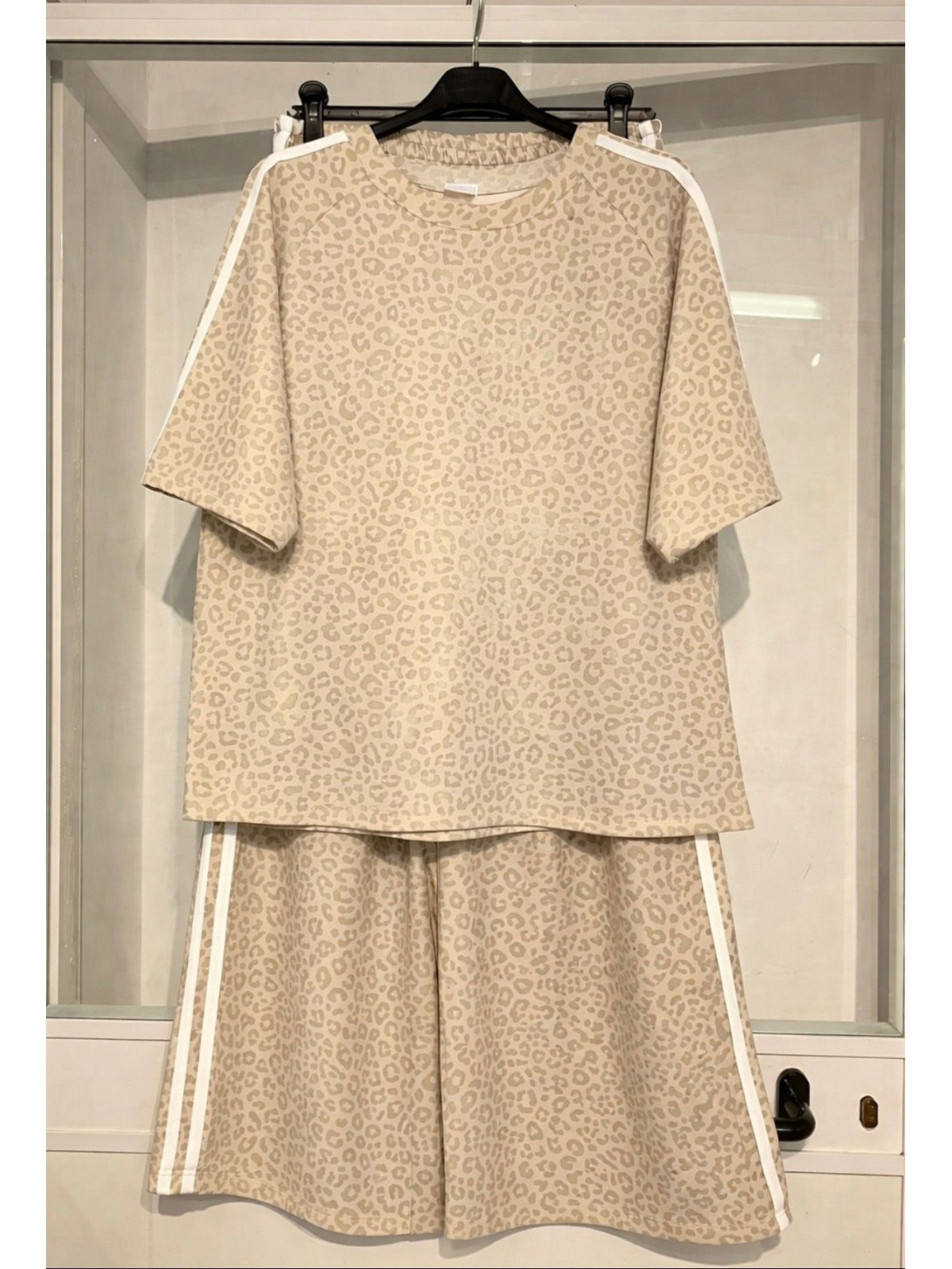 CHANDAL LEOPARDO MANGA CORTA