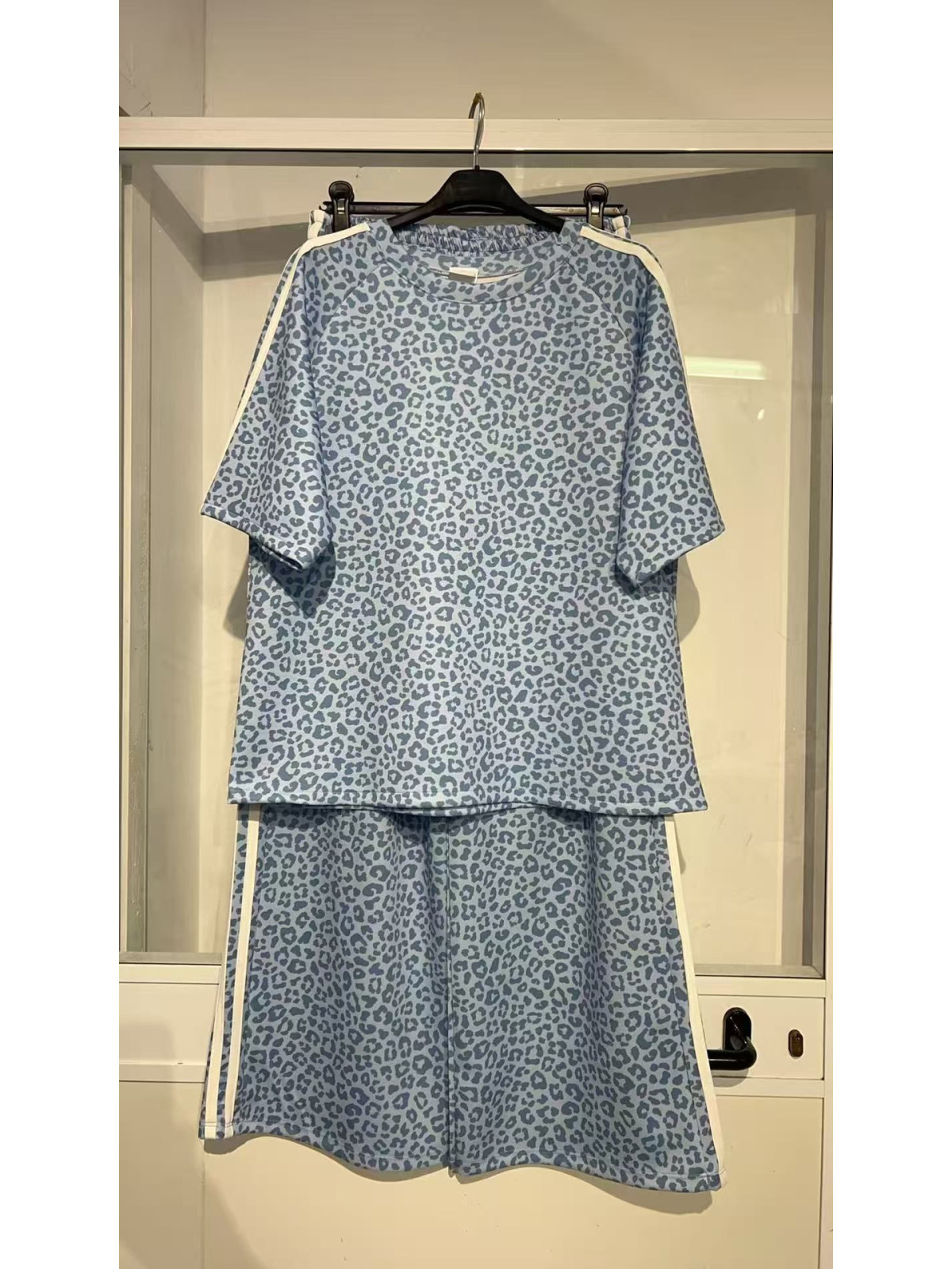 CHANDAL LEOPARDO MANGA CORTA